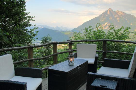 Court séjour dans une yourte - Tir à l'arc et espace barbecue, pour 2 adultes et 2 enfants 1 