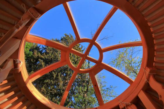 Court séjour dans une yourte - Tir à l'arc et espace barbecue, pour 2 adultes et 2 enfants 2 