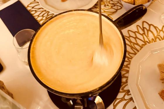 Fonduezauber auf dem Schiff - im SeeChalet im Hafen Ermatingen für 2 Personen   