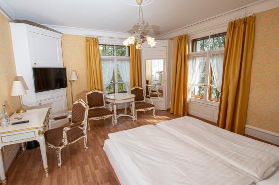 Séjour & dégustation de vin - 1 nuit à Yverdon et vins à découvrir 4 