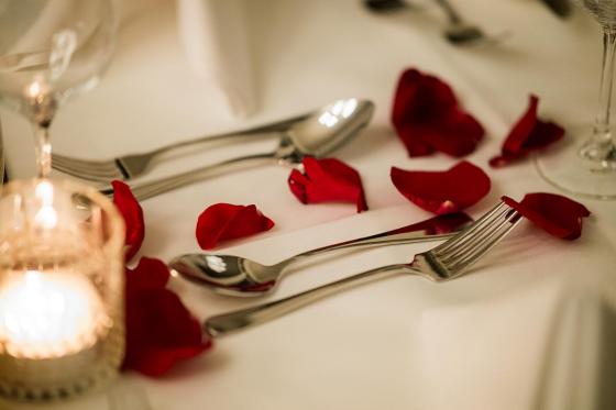 Tête à tête au-dessus de Zurich - 1 nuit, menu à 5 plats et accès wellness, pour 2 personnes  