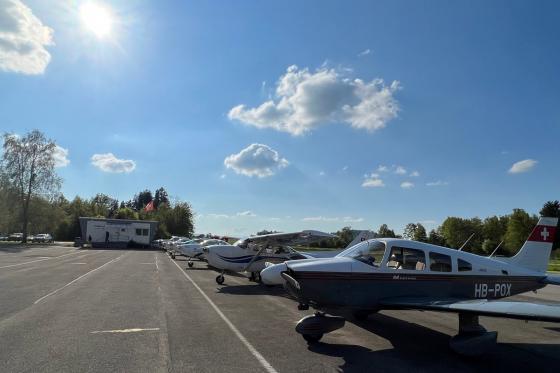 Schnupperflug in Zürich/Zug - 30 Minuten selber fliegen für 1 Person 5 