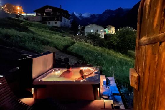 Wellness Weeekend im Wallis - 2 Nächte mit Whirlpool & Sauna für 2 Personen  