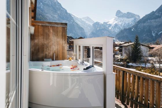 Loveroom Superior mit Whirlpool - 2 Nächte inkl. romantisches 4-Gang-Menü 1 