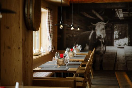 Raclettehütte Engstligenalp - à discrétion inkl. Softgetränke & Luftseilbahn für 2 Personen 6 