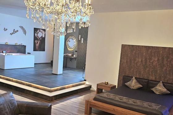 Day Spa - in Crystal Luxury Suite mit Whirlpool, Sauna und Knabberteller für 2 14 