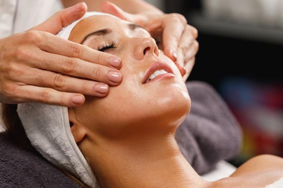 Gesichtsbehandlung Let's Go - Tiefenreinigung mit Enzympeeling 2  Gesichtsbehandlung Let's Go - Tiefenreinigung mit Enzympeeling 2