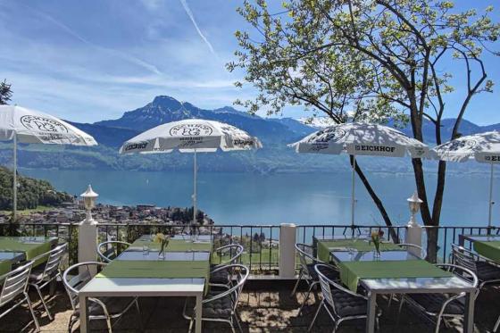 Alpenkräuter-Käsefondue - mit Aussicht auf den Vierwaldstättersee für 2 Personen 3 
