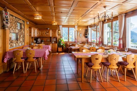 Alpenkräuter-Käsefondue - mit Aussicht auf den Vierwaldstättersee für 2 Personen 8 