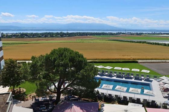 Day Spa face au lac Léman - Avec menu découverte à 3 plats pour 2 personnes 6 