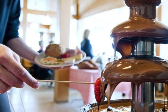 Frühstück à discrétion - auf dem Kronberg inkl. Luftseilbahn für 2 Personen  