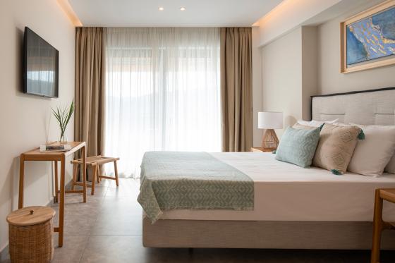 Aufenthalt im Disneyland Paris - 1 Nacht & Eintrittskarten für 2 (ab 12 Jahren) l Disney® Park nach Wahl 1 