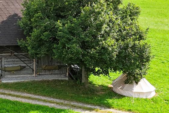 Tipi-Übernachtung mit Bergsicht - und Hängematten in Thun für 4 Personen 8 