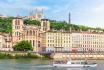 Une journée shopping à Lyon  - Transport en minibus aller-retour pour 1 personne 4
