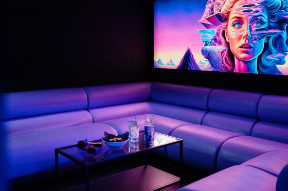 Karaoke Time - 1 Stunde private Karaoke Box bis zu 5 Personen 5  Karaoke Time - 1 Stunde private Karaoke Box bis zu 5 Personen 5