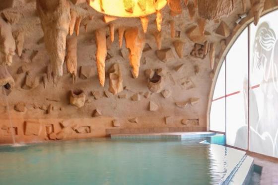 Wellness à Loèche-les-Bains - 1 nuit à l'hôtel 3* Maison Blanche et accès au centre thermal 23 