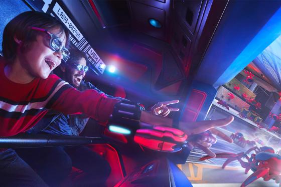 Disneyland Paris - Eintritt für 2 Erwachsene (ab 12 Jahren) | Disney® Park nach Wahl 14 