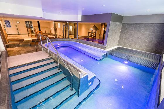 Day spa & massage à Nendaz - Massage relaxant de 50 min avec accès au spa pour 1 personne  