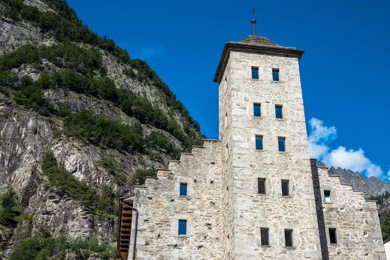Nuitée à la tour Stockalper - en demi-pension dans le Gondo historique pour 2 personnes 10 