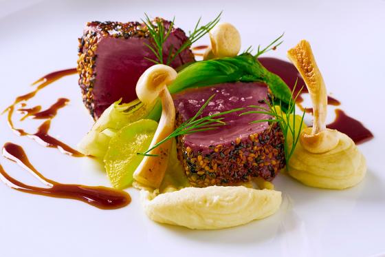 Menu gourmet à 3 plats à Bienne - Repas de saison avec eaux minérales et café-thé inclus pour 2 pers  