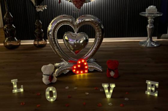 Wellness Übernachtung - in Diamond Luxury Suite mit Whirlpool, Sauna und Knabberteller für 2 11 