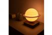 Schwebender LED Saturn - mit Holzsockel, (Ø18cm) 1