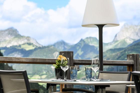 Aufenthalt & Fondue in einem Iglu - 1 Nacht mit Halbpension für 2 Personen 6 