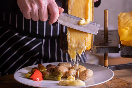 Dîner valaisan - dans la tour historique de Stockalper à Gondo pour 2 personnes  