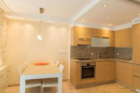 Wellness in Leukerbad  - Übernachtung mit Eintritt ins Thermalbad für 2 Personen 5 