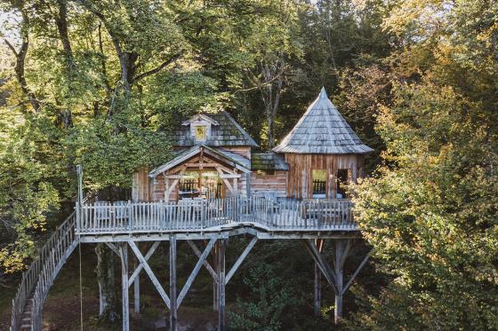 Séjour spa dans les airs - 1 nuit en famille pour jusqu'à 6 personnes avec petit déjeuner  