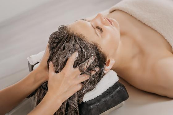 Head spa à Montreux - en formule Rituel Nuova Luna avec brosse massante offerte 8 