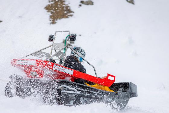 Bobsla & Fondue in Engelberg - Schneetöff, MoonBike & Bobsla fahren für 2 Personen 1 