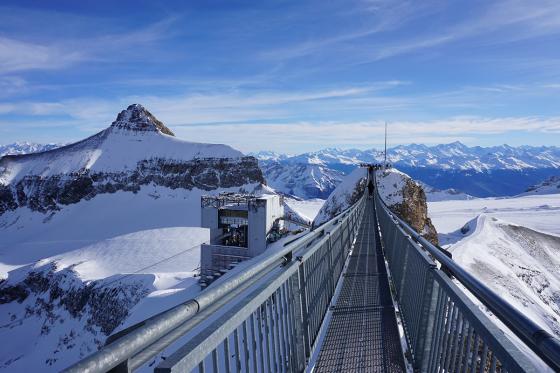 Héli-fondue à Glacier 3000 - Vol de 18 min. en hélicoptère de Leysin et fondue pour 2 personnes 3 