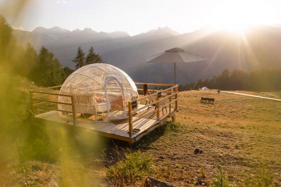 Bubble-Suite Übernachtung - umgeben von Walliser Alpen | wochentags 1 