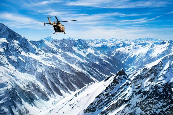 Jungfrau & Lauterbrunnen - 25-minütiger Helikopterflug ab Lauterbrunnen für 2 Personen 1 