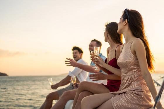 Partyboot - auf dem Vierwaldstättersee für 1 bis 8 Personen 1 