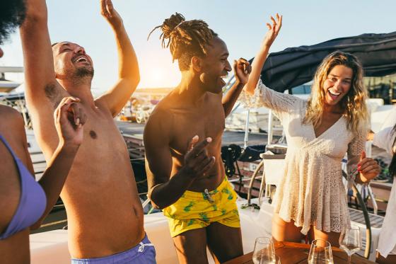 Partyboot - auf dem Vierwaldstättersee für 1 bis 8 Personen 3 