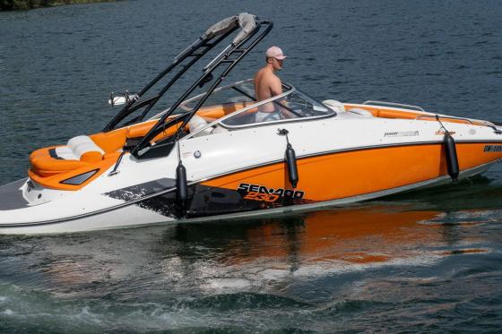 Partyboot - auf dem Vierwaldstättersee für 1 bis 8 Personen 4 