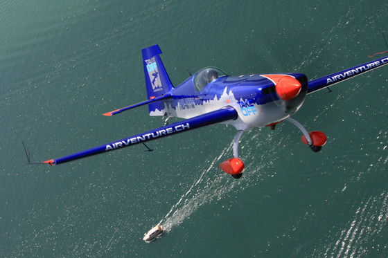 Vol acrobatique - à Bienne-Kappelen  