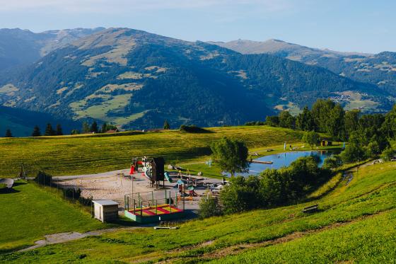 Séjour en Bubble Suite - pour les amoureux des étoiles avec lac de baignade pour 2 personnes 2 