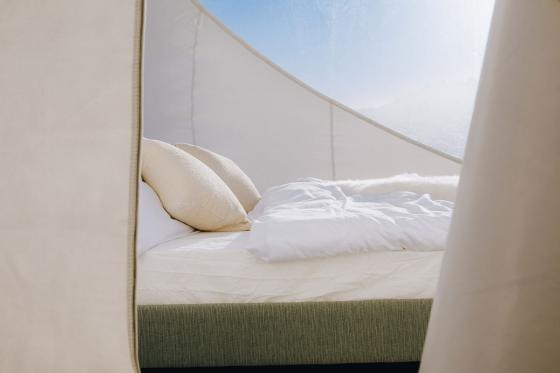 Séjour en Bubble Suite - pour les amoureux des étoiles avec lac de baignade pour 2 personnes 4 