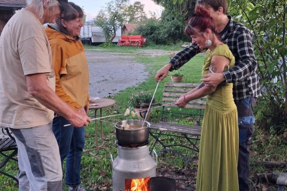 Nuitée à la ferme  - Avec trek aux lamas, hotpot et fondue pour deux personnes 5 
