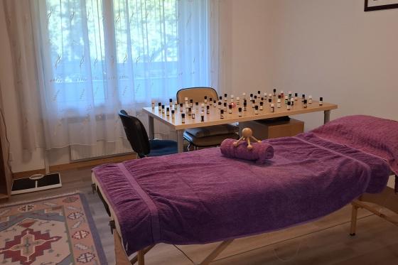 Massage anti-douleur aux huiles essentielles - soulagement et bien-être 1 