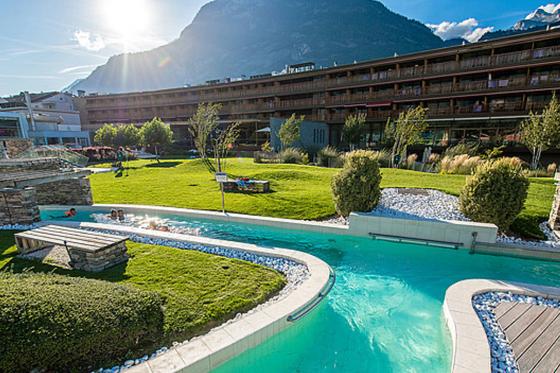 Séjour spa aux Bains de Saillon - 1 nuit avec accès au Spa Cinq Mondes & Prosecco pour 2 personnes  