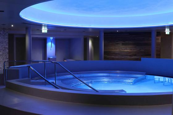 Séjour spa aux Bains de Saillon - 1 nuit avec accès au Spa Cinq Mondes & Prosecco pour 2 personnes 2 