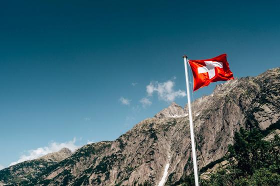 Überraschungstag in der Schweiz - mit personalisiertem Reiseplan und Begleitguide für 2 Personen  