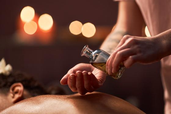 Massage à Villeneuve - Relaxation aux huiles essentielles  