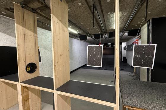Indoor Schiessanlage - 3 Waffen nach Wahl, Mi-Fr für 1 Person 5 