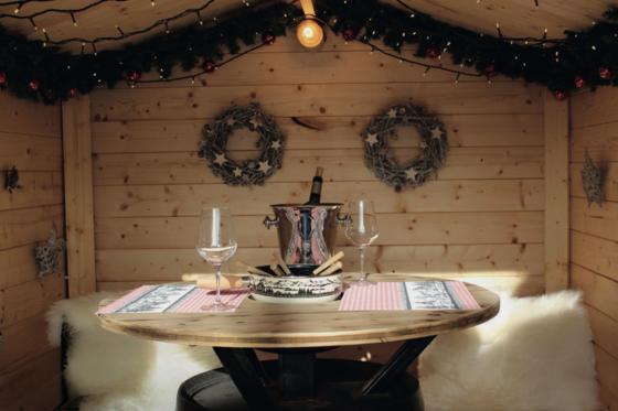 Fondueplausch in Zürich für 2 - im Winterdorf mit Welcome-Drink  3 