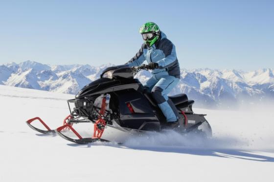 Snowmobile & Fondue für 1 - 30min Schneeaction auf dem Titlis in Engelberg  